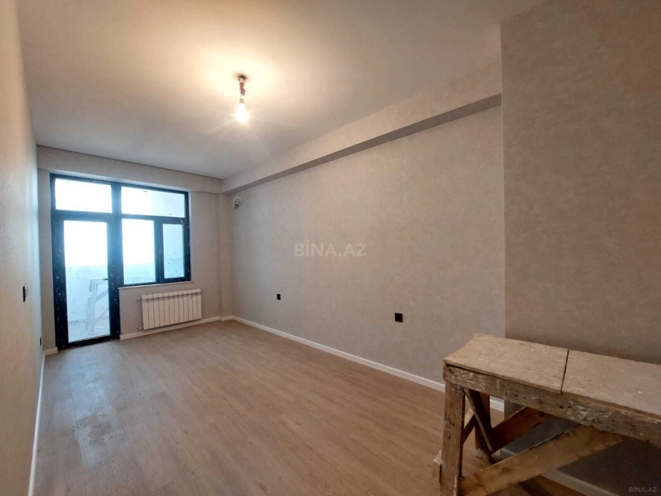 Satılır 3 otaqlı mənzil 115 m²