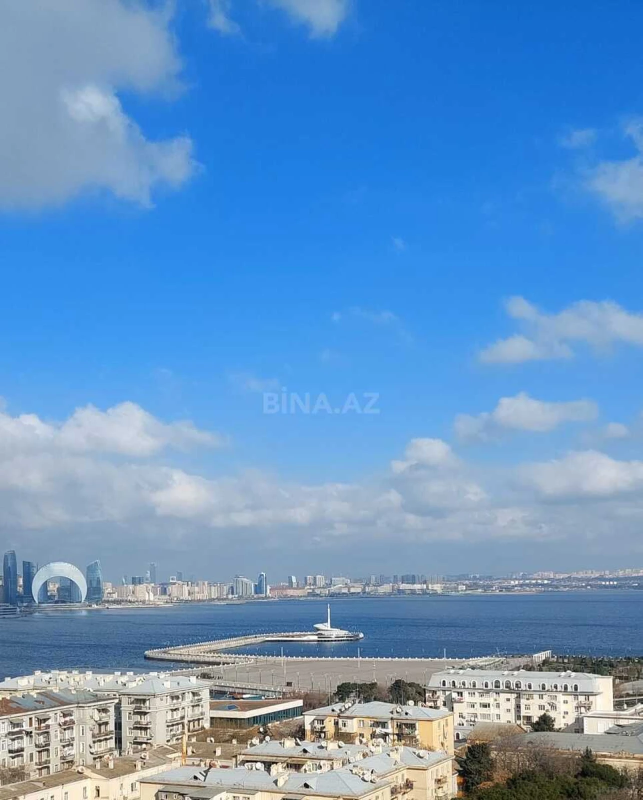 Satılır 3 otaqlı mənzil 115 m²