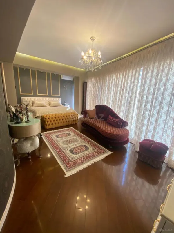 Satılır 4 otaqlı mənzil 170 m²
