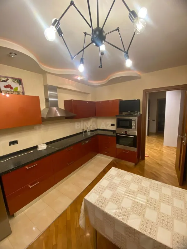 Satılır 3 otaqlı mənzil 100 m²