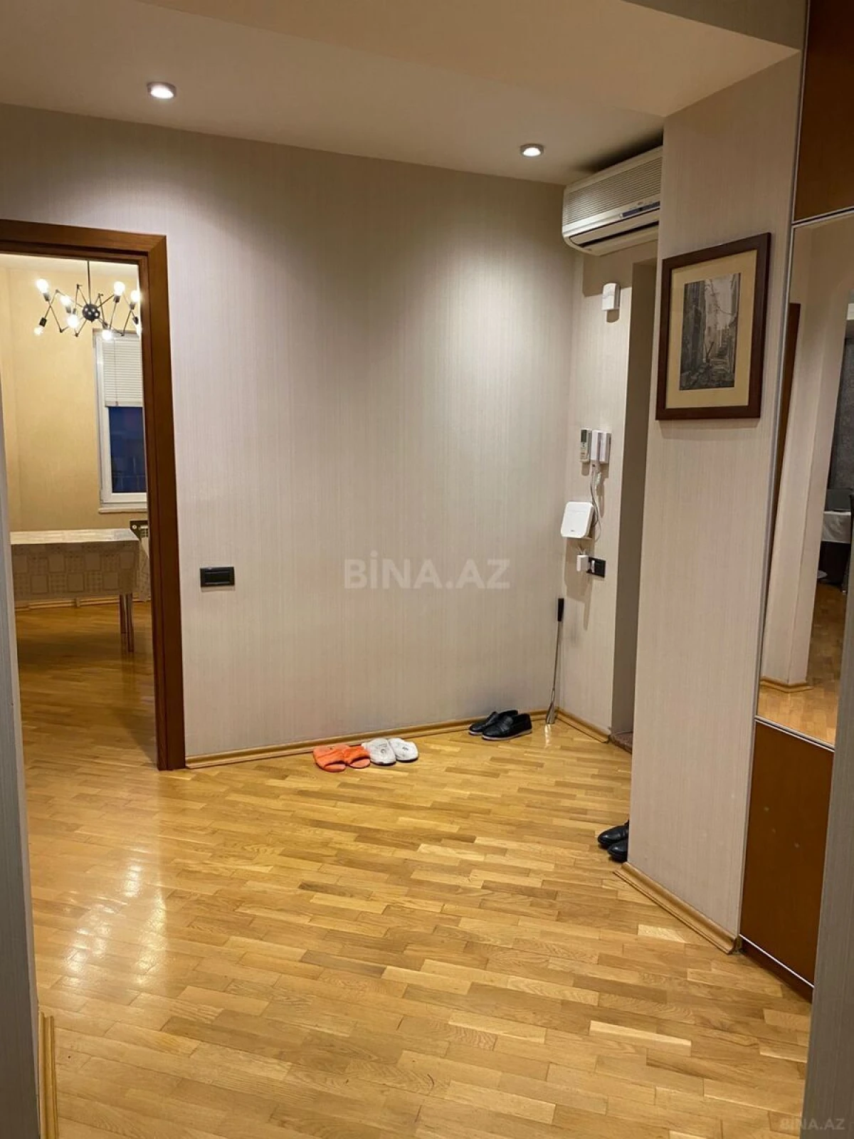 Satılır 3 otaqlı mənzil 100 m²