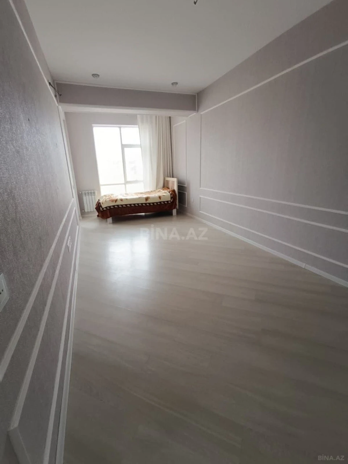 Satılır 2 otaqlı mənzil 76 m²