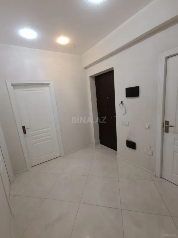 Satılır 2 otaqlı mənzil 76 m²