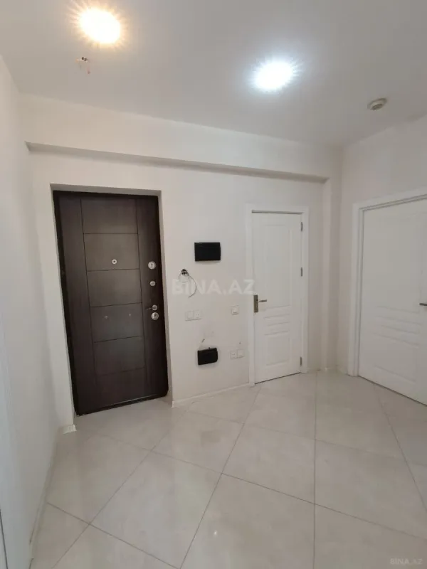 Satılır 2 otaqlı mənzil 76 m²