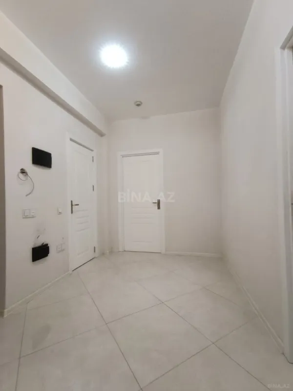 Satılır 2 otaqlı mənzil 76 m²