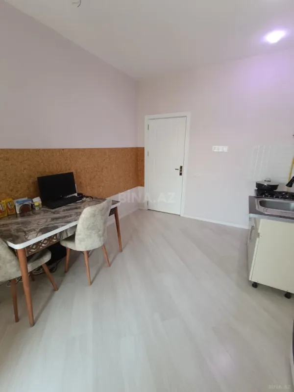 Satılır 2 otaqlı mənzil 76 m²