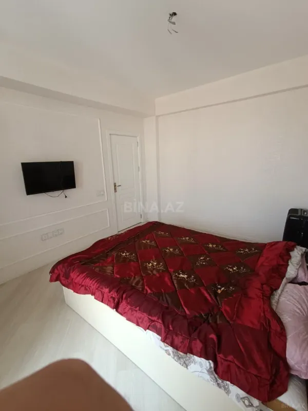 Satılır 2 otaqlı mənzil 76 m²