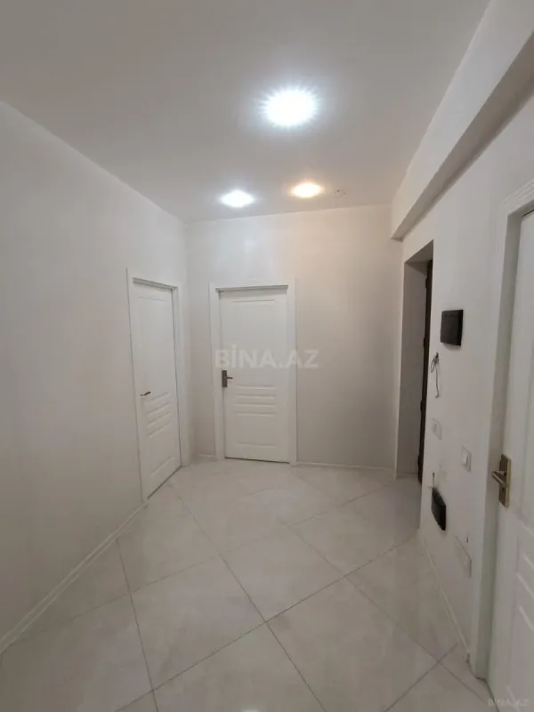 Satılır 2 otaqlı mənzil 76 m²