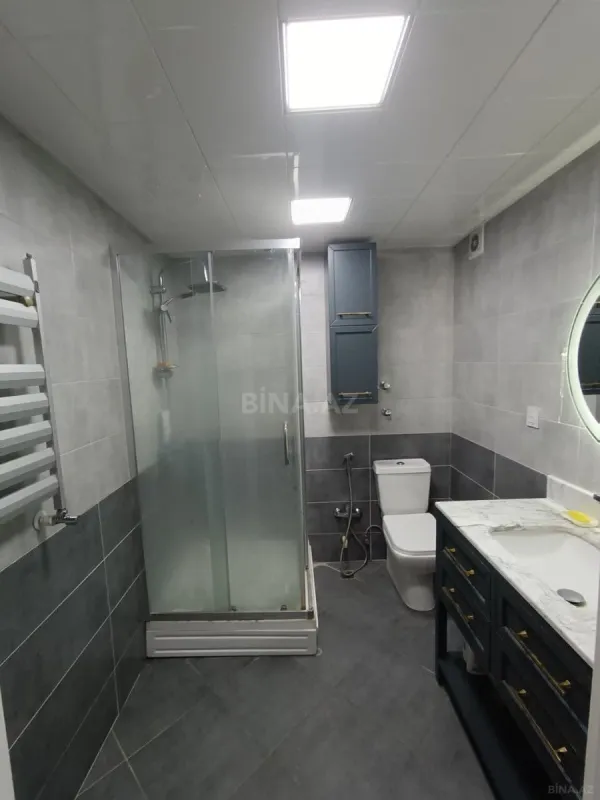 Satılır 2 otaqlı mənzil 76 m²