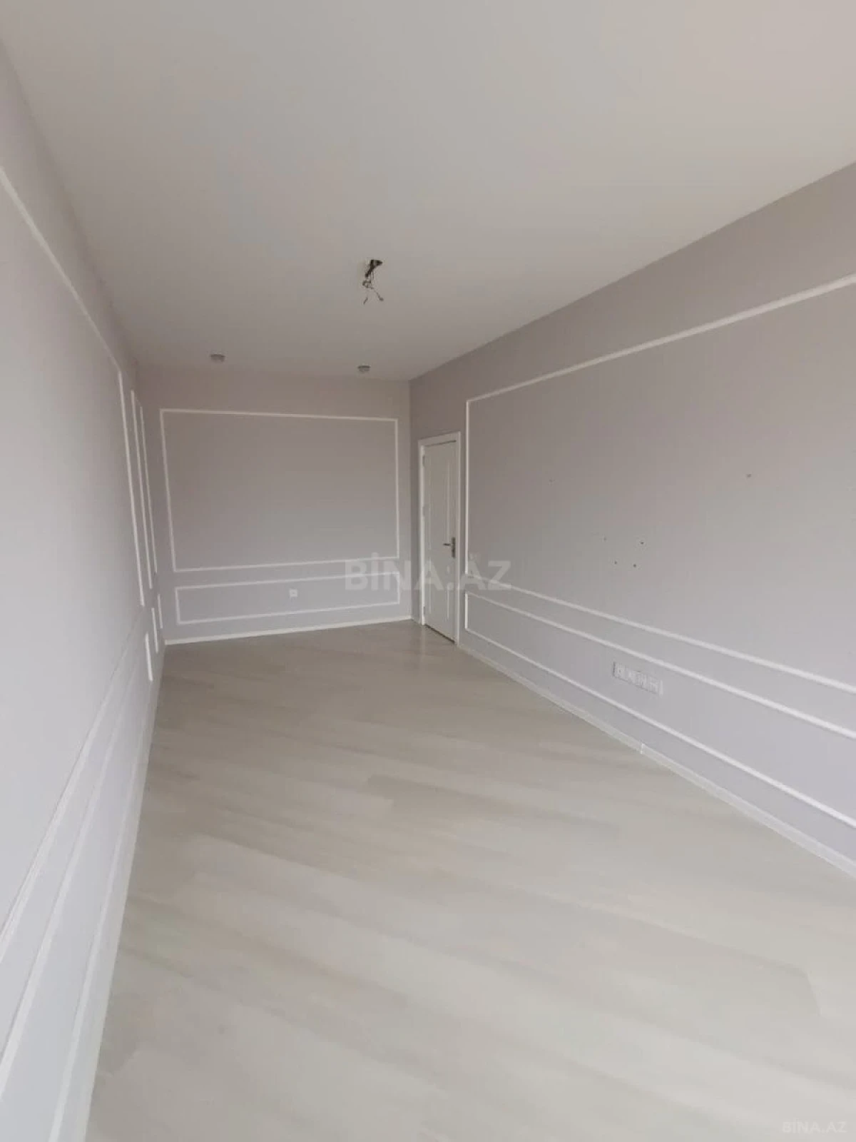Satılır 2 otaqlı mənzil 76 m²