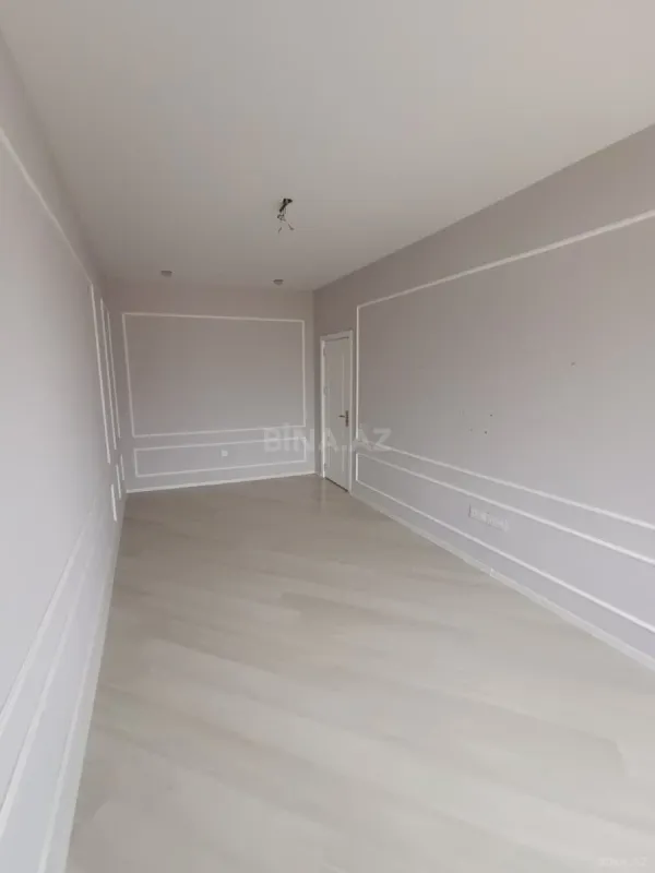 Satılır 2 otaqlı mənzil 76 m²