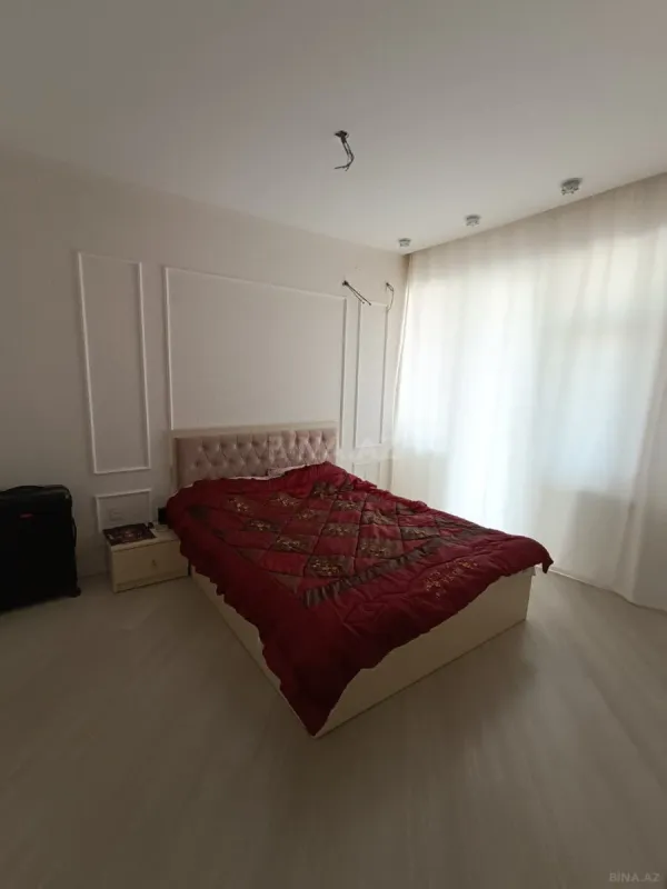 Satılır 2 otaqlı mənzil 76 m²