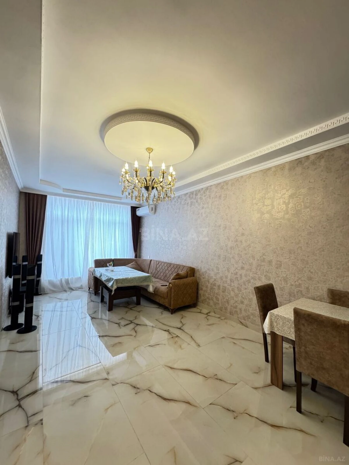 Satılır 5 otaqlı həyət evi 180 m²