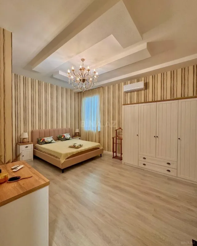Satılır 4 otaqlı həyət evi 180 m²