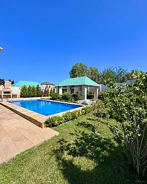 Satılır 4 otaqlı həyət evi 180 m²