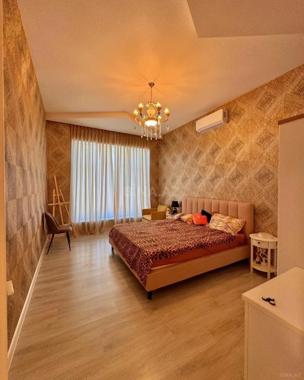 Satılır 4 otaqlı həyət evi 180 m²