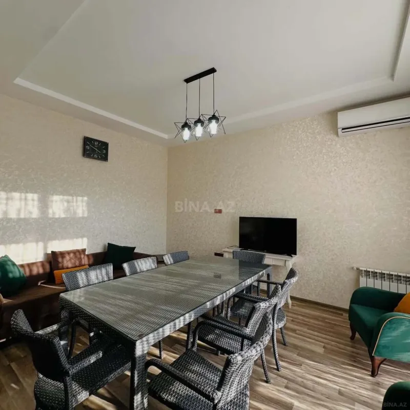 Satılır 4 otaqlı həyət evi 140 m²