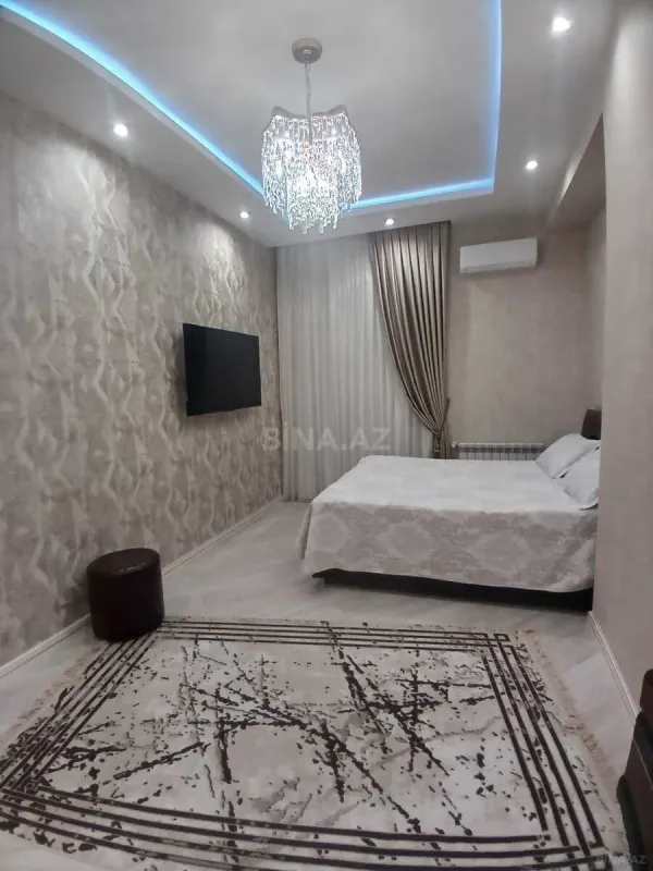 Satılır 3 otaqlı mənzil 146 m²