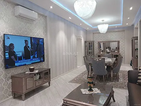 Satılır 3 otaqlı mənzil 146 m²
