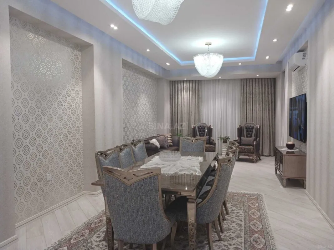 Satılır 3 otaqlı mənzil 146 m²