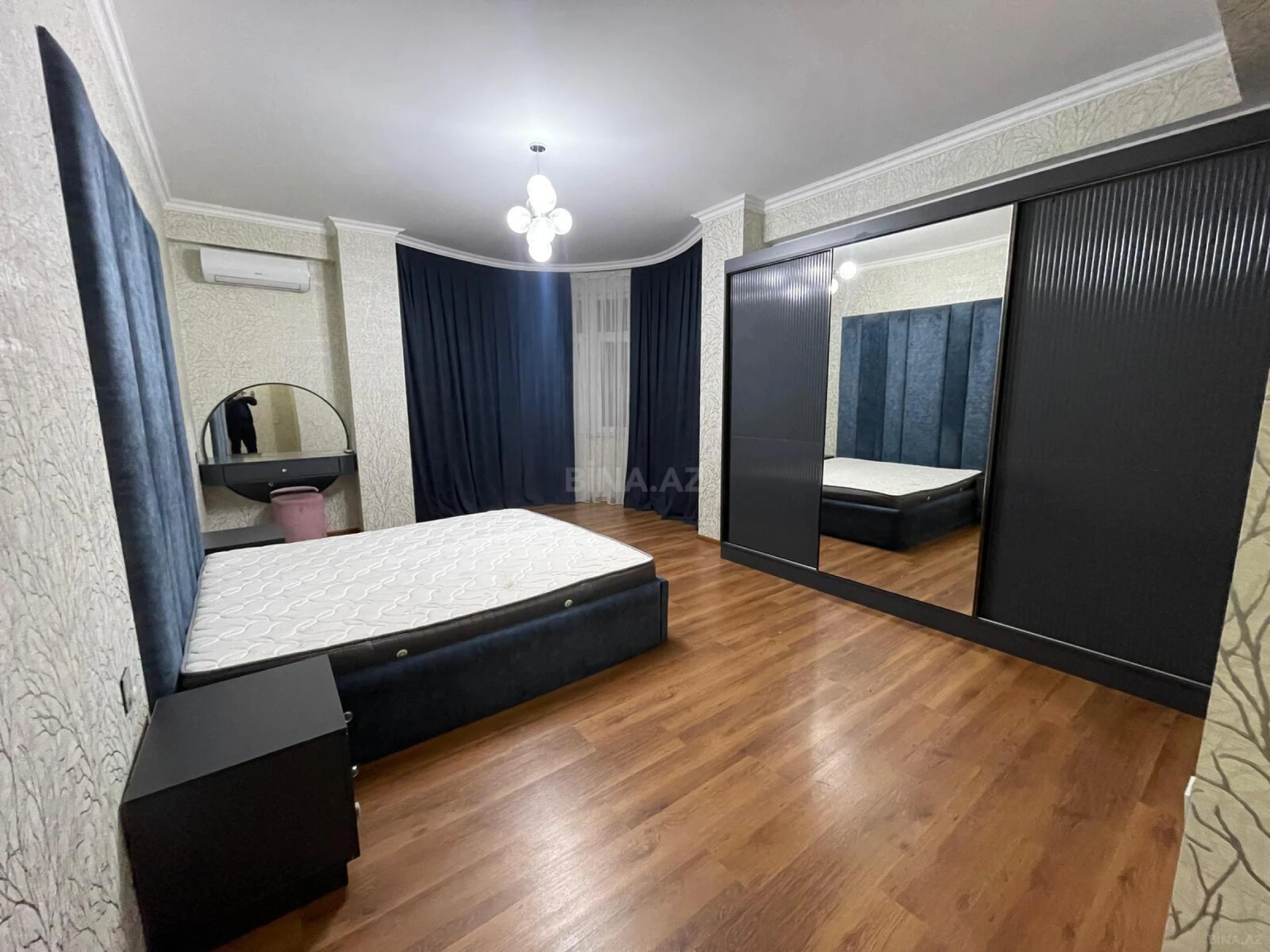 Satılır 2 otaqlı mənzil 95 m²