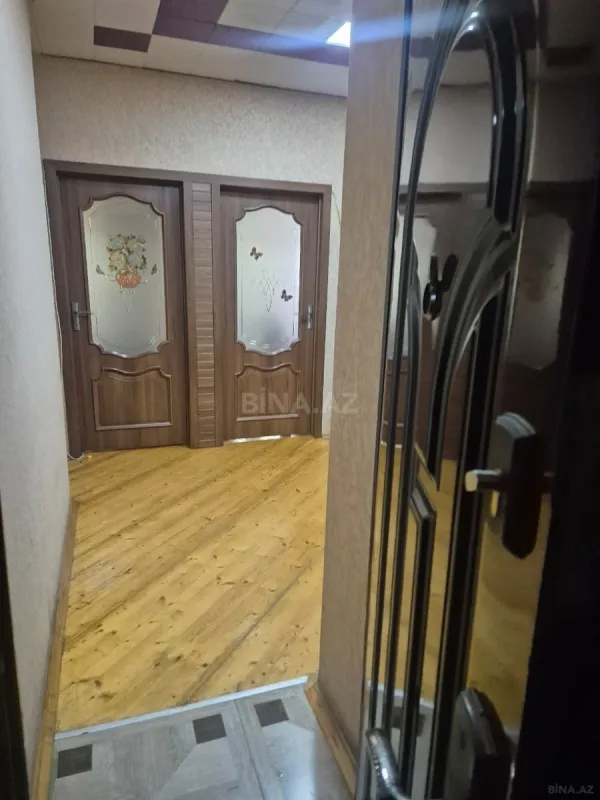 Satılır 4 otaqlı mənzil 110 m²