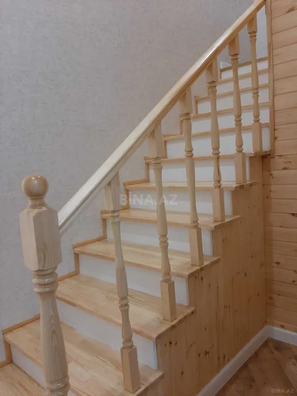 Satılır 4 otaqlı mənzil 155 m²