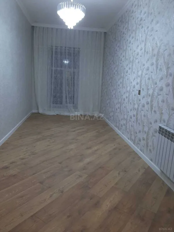 Satılır 4 otaqlı mənzil 155 m²