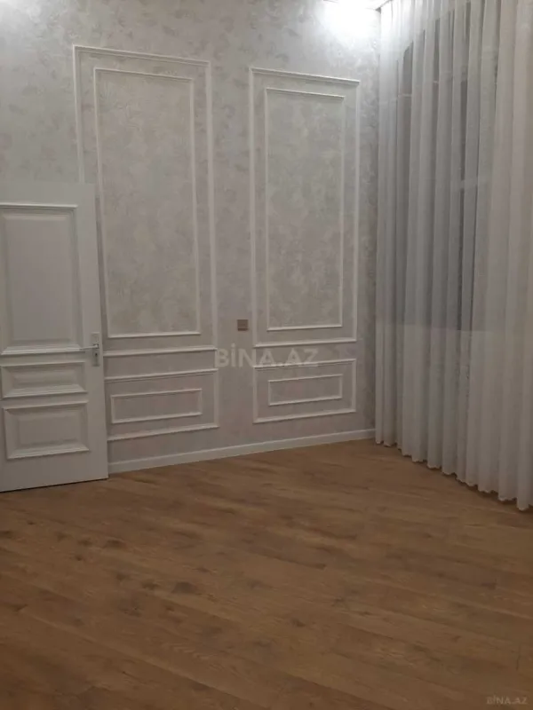 Satılır 4 otaqlı mənzil 155 m²