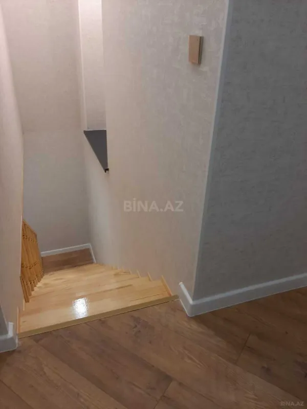 Satılır 4 otaqlı mənzil 155 m²