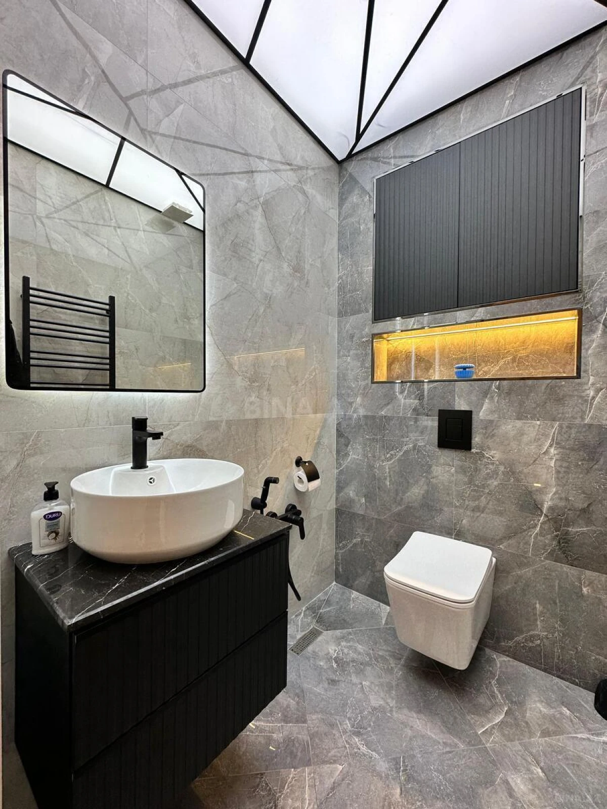 Kirayə verilir 3 otaqlı mənzil 130 m²