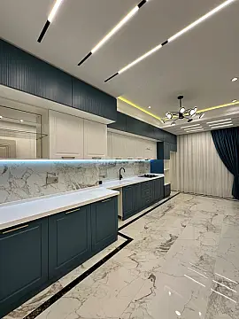 Kirayə verilir 3 otaqlı mənzil 130 m²