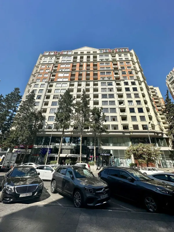 Kirayə verilir 3 otaqlı mənzil 130 m²