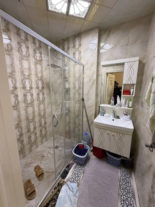 Satılır 3 otaqlı mənzil 141 m²