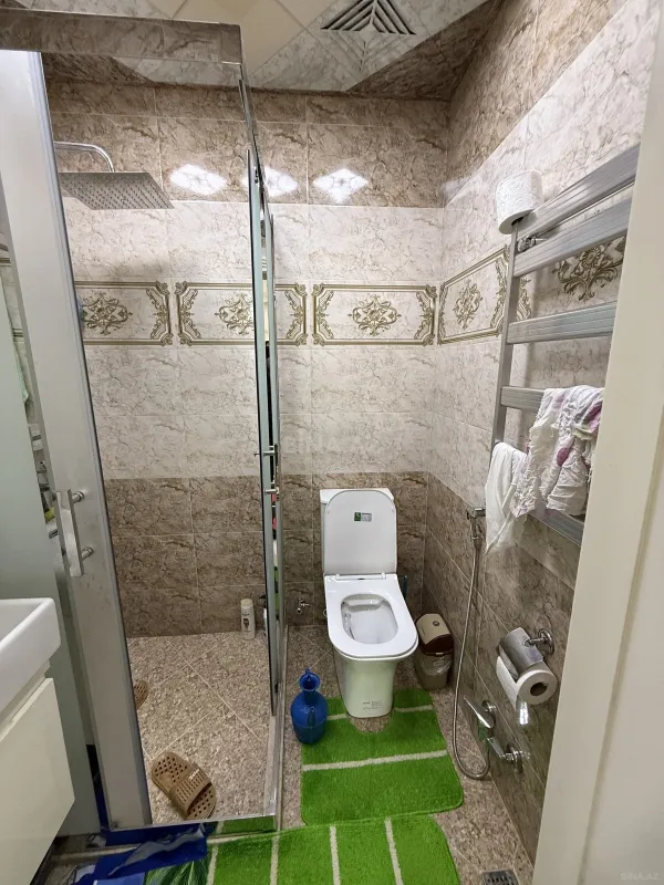 Satılır 3 otaqlı mənzil 141 m²