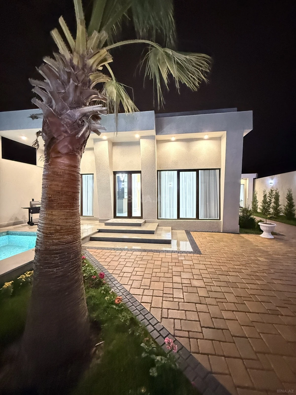 Satılır 3 otaqlı həyət evi 160 m²