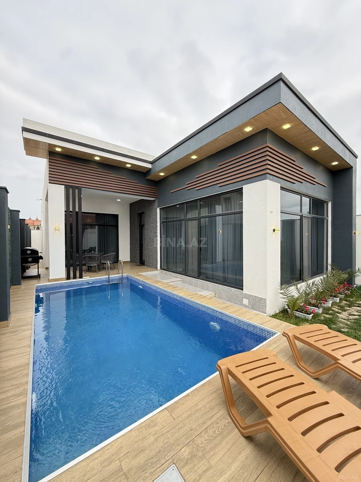 Satılır 4 otaqlı həyət evi 150 m²