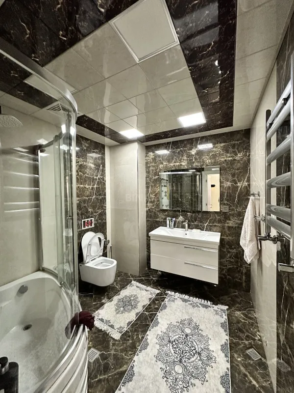 Satılır 3 otaqlı mənzil 130 m²