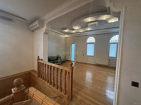 Satılır 6 otaqlı həyət evi 239 m²