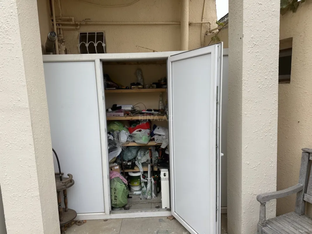 Satılır 6 otaqlı həyət evi 239 m²