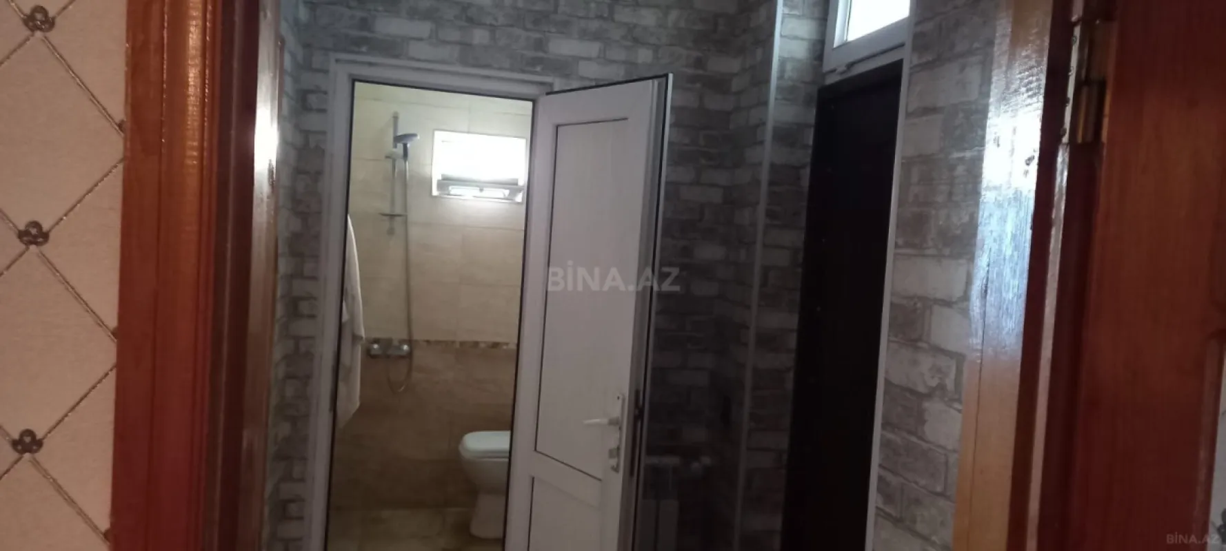Satılır 5 otaqlı həyət evi 140 m²