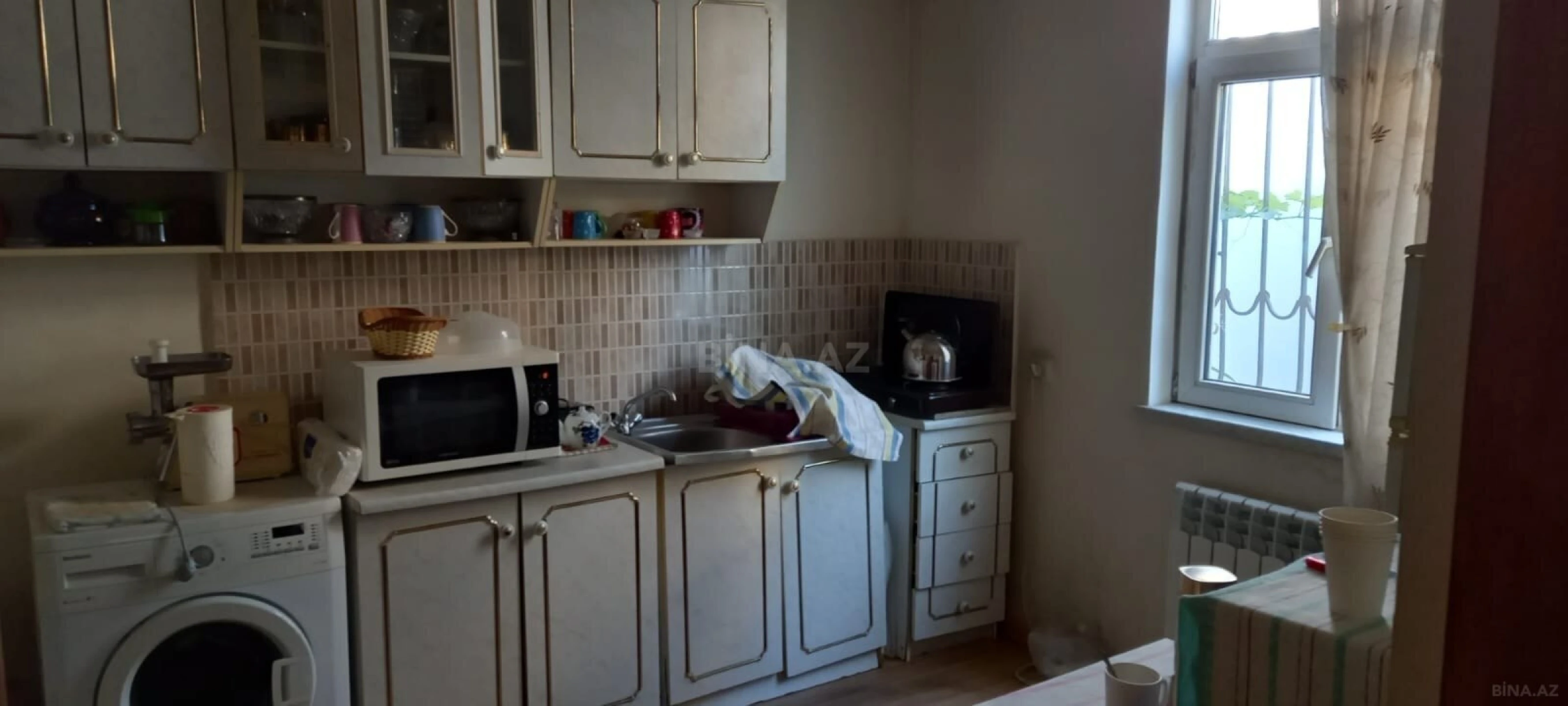 Satılır 5 otaqlı həyət evi 140 m²