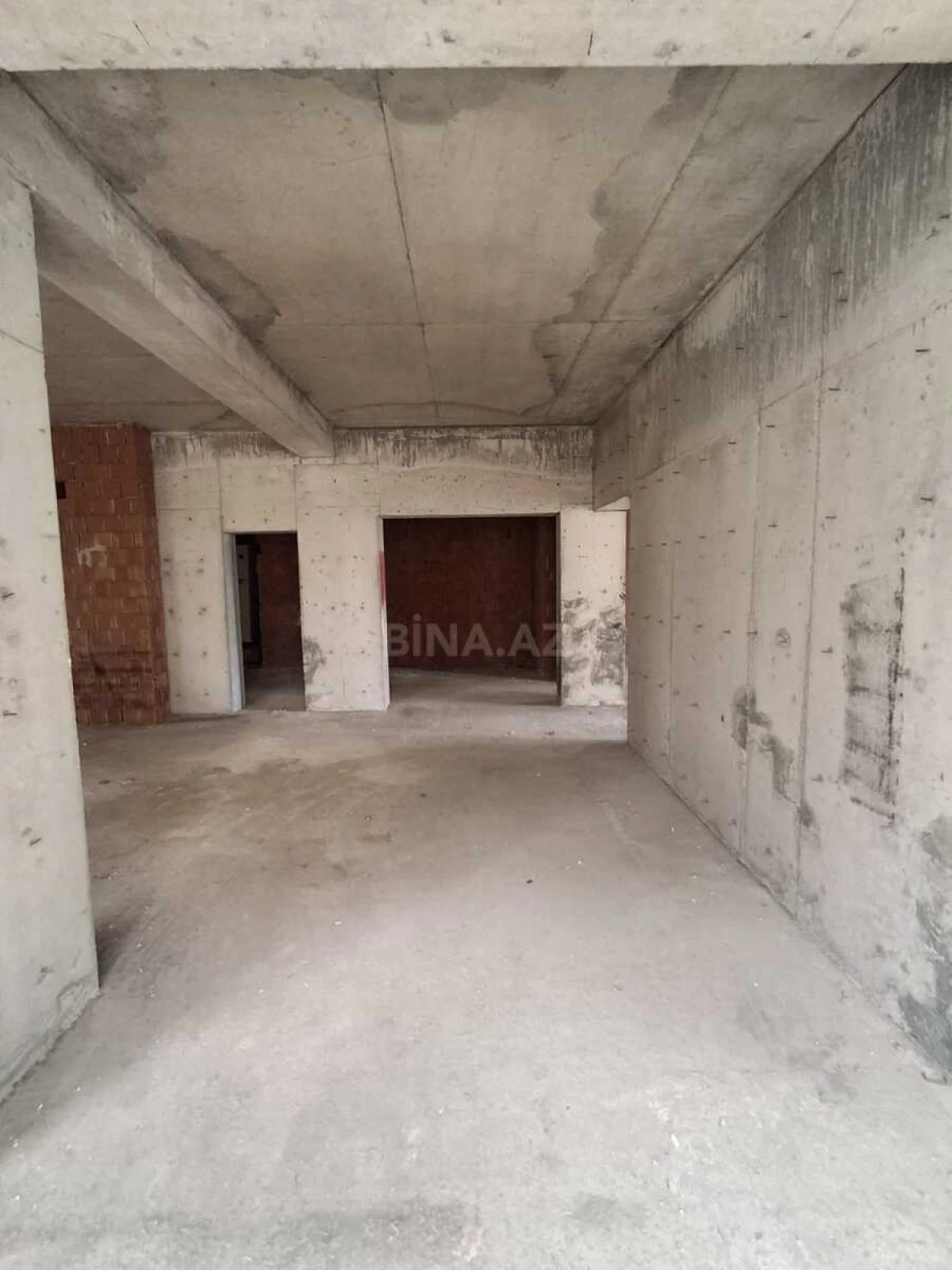 Satılır 2 otaqlı mənzil 72 m²