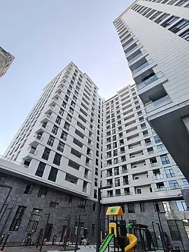 Satılır 2 otaqlı mənzil 72 m²