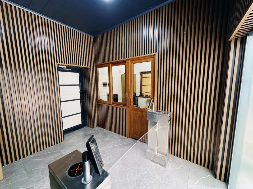 Kirayə verilir 20 otaqlı ofis 1000 m²