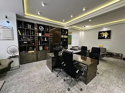 Kirayə verilir 20 otaqlı ofis 1000 m²