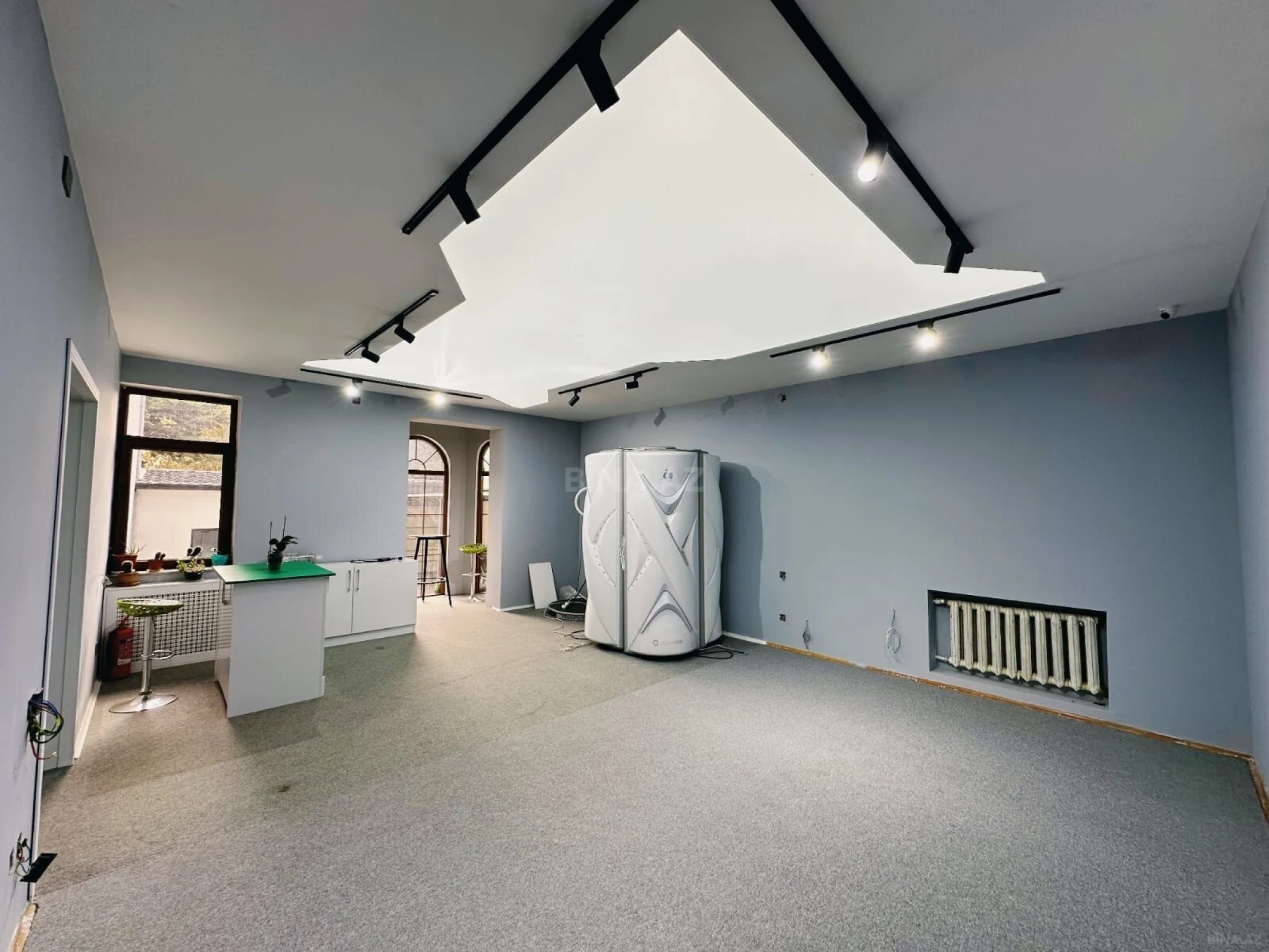 Kirayə verilir 20 otaqlı ofis 1000 m²