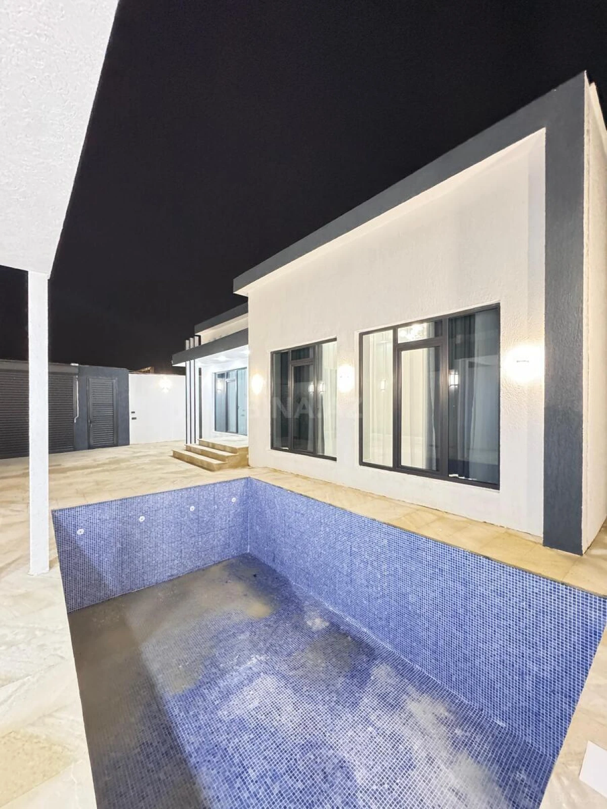 Satılır 4 otaqlı həyət evi 150 m²