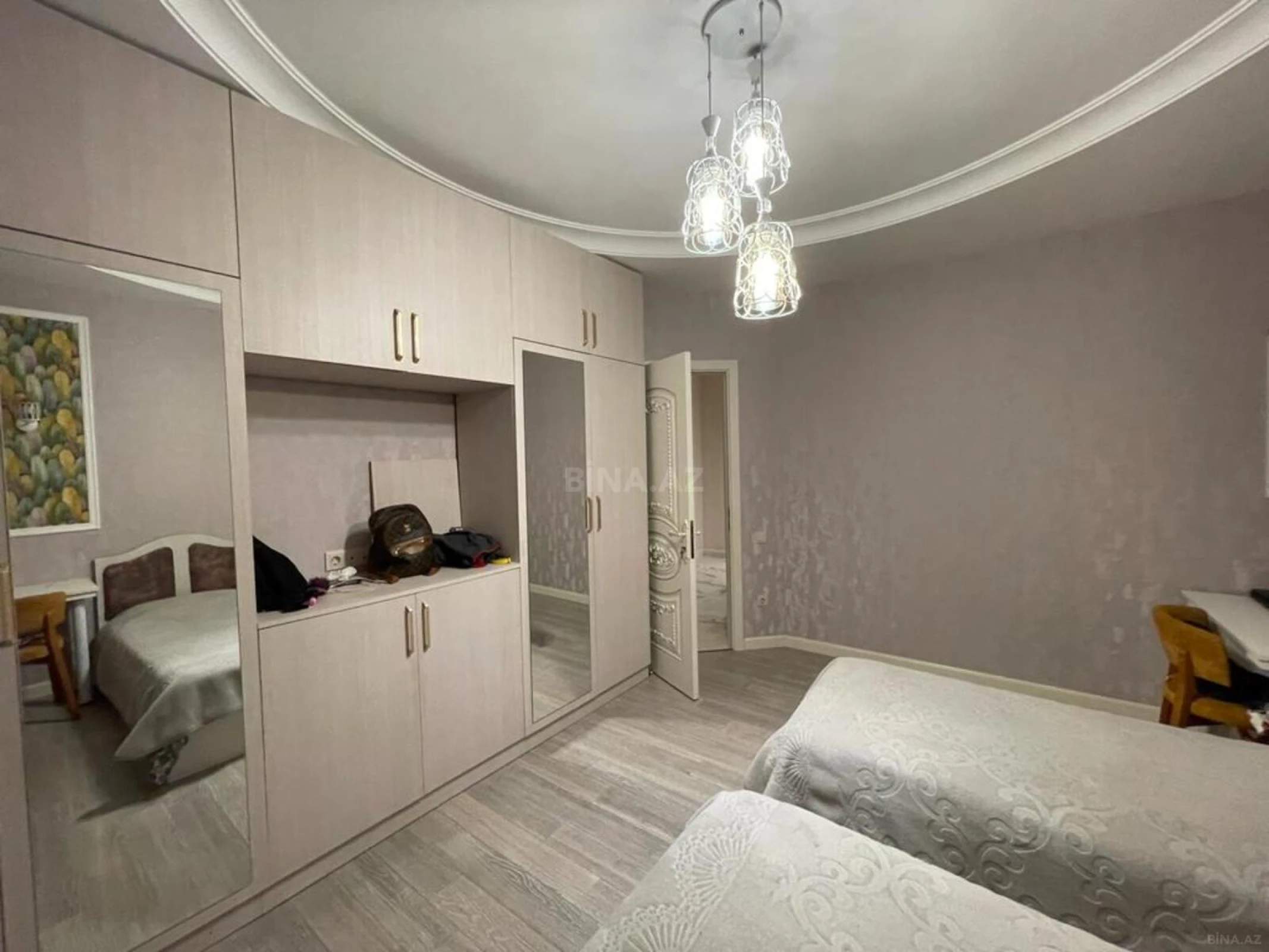 Kirayə verilir 3 otaqlı mənzil 148 m²