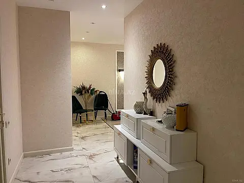 Kirayə verilir 3 otaqlı mənzil 148 m²